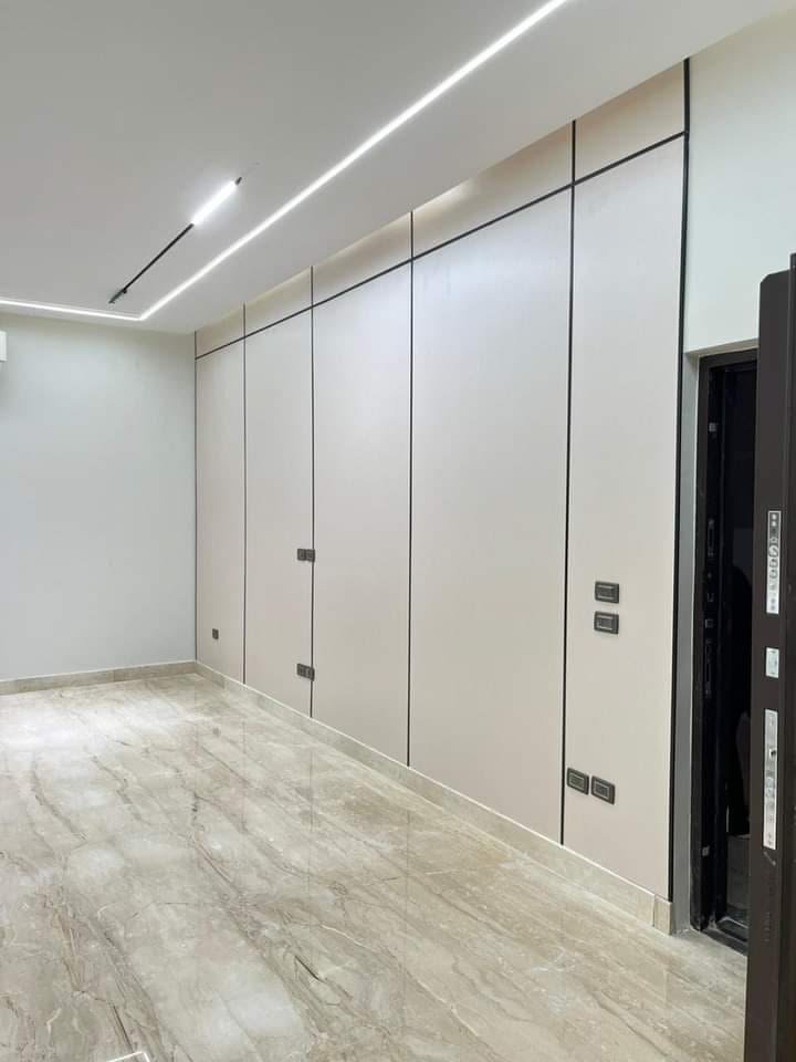 Veneered Board Paneling